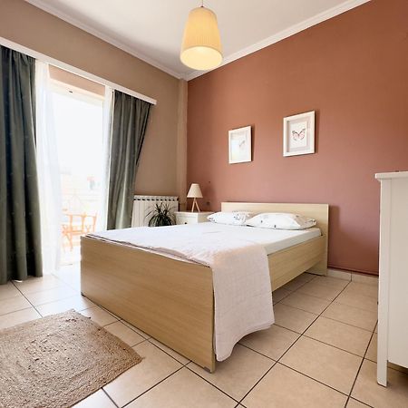 Spacious & Bright Flat With Balcony Lavrion Ngoại thất bức ảnh